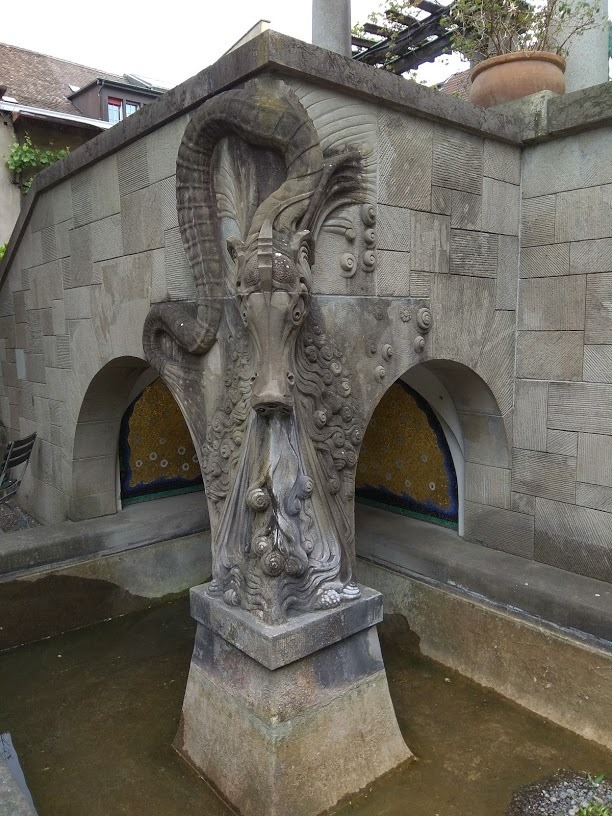 Systemische opstelingen, systemic constellations, history of location, historie van een plek